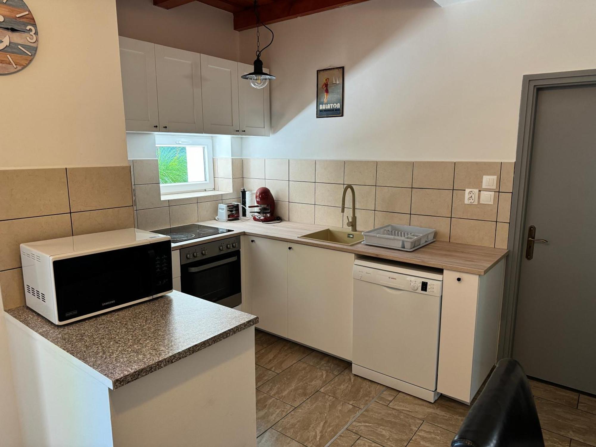 Borsi Apartman Balatonalmádi Exteriér fotografie